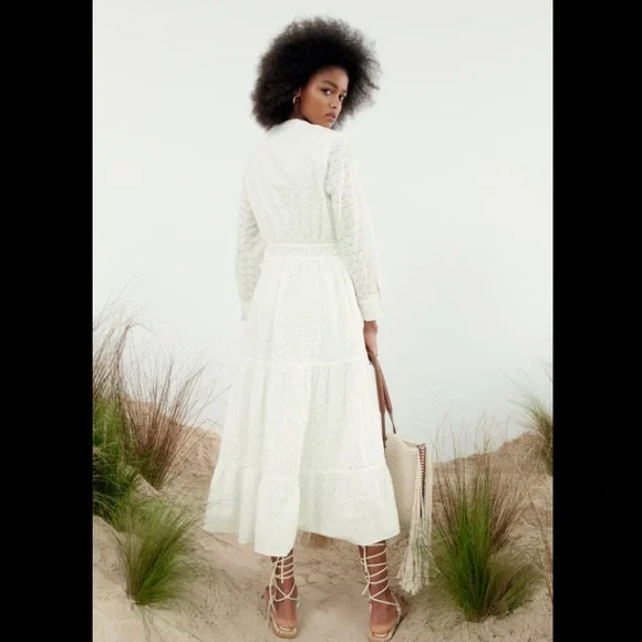 ZARA embroidered White Lace Dress - Picture 5 of 7